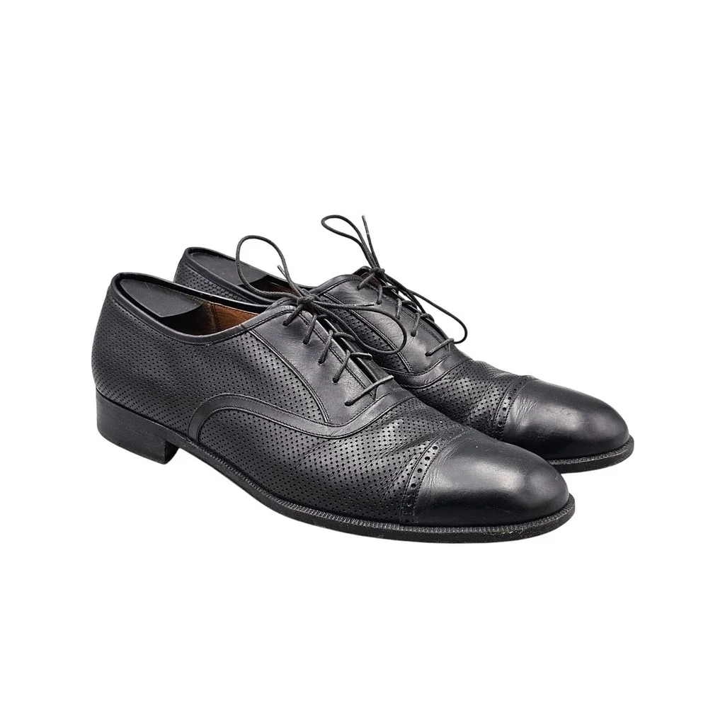 Salvatore Ferragamo Men's Size 12 B EUC Black Perforated Leather Cap Toe Oxfords
